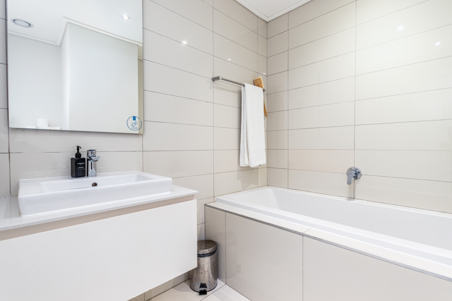 2 Bedroom Property for Sale in Cape Town City Centre Western Cape